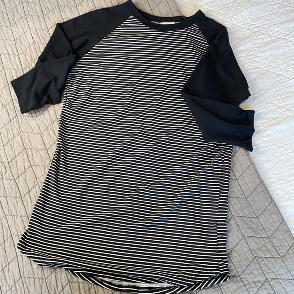 LuLaRoe Baseball style tee